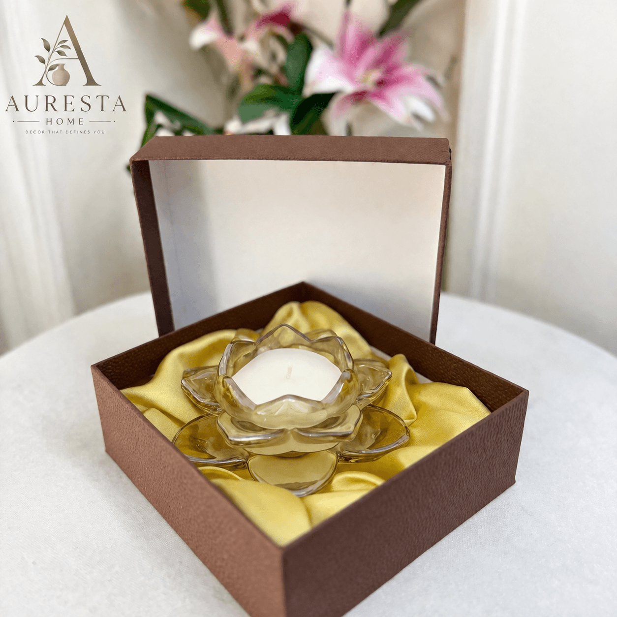 Luxe Lotus Scented Candle-img1
